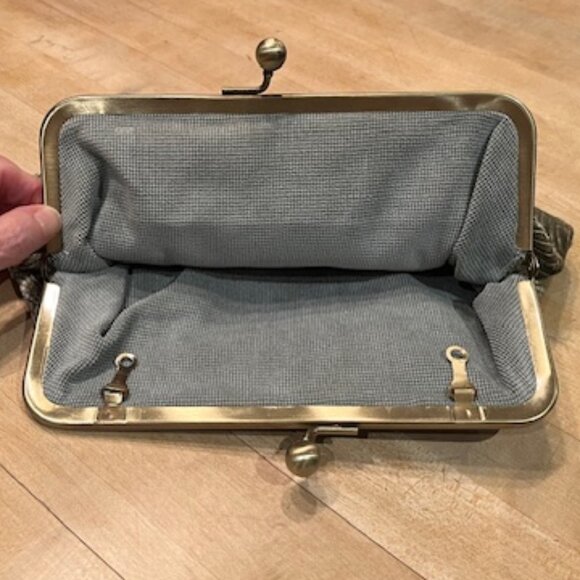 Clutch Purse / Crossbody Bag - like new - Picture 2 of 5